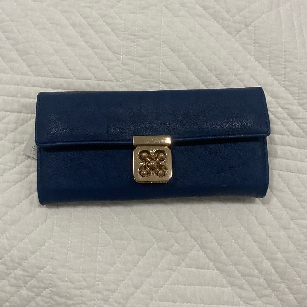 charming charlie wallet